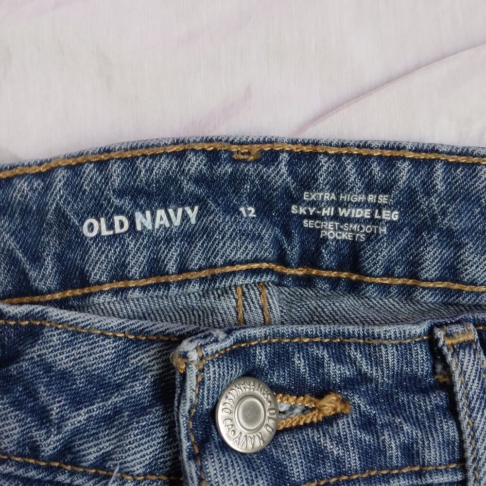 OLD NAVY Extra High-rise Sky-hi Wide Leg Jeans Secret Smooth Pockets Women’s 12 - Picture 6 of 11